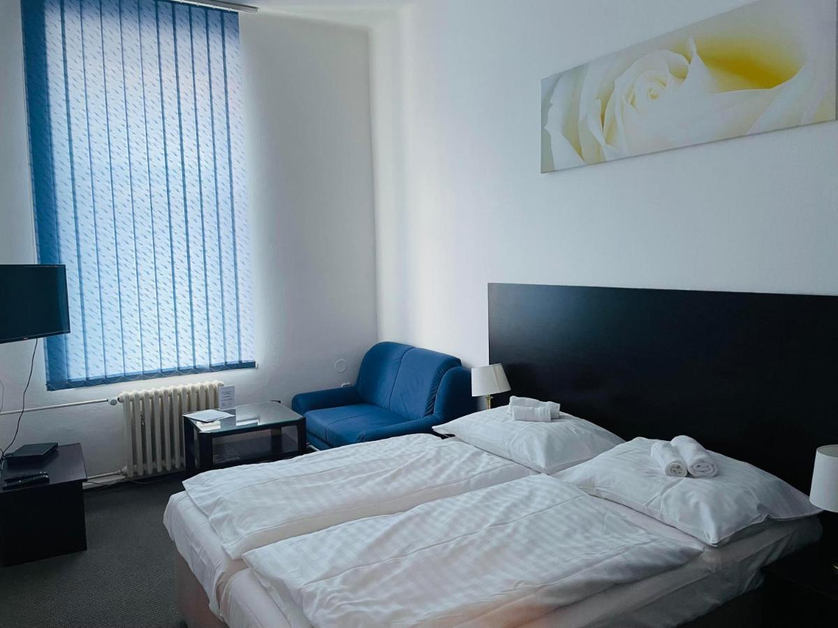 סטרקוניצה Hotel Bila Ruze מראה חיצוני תמונה
